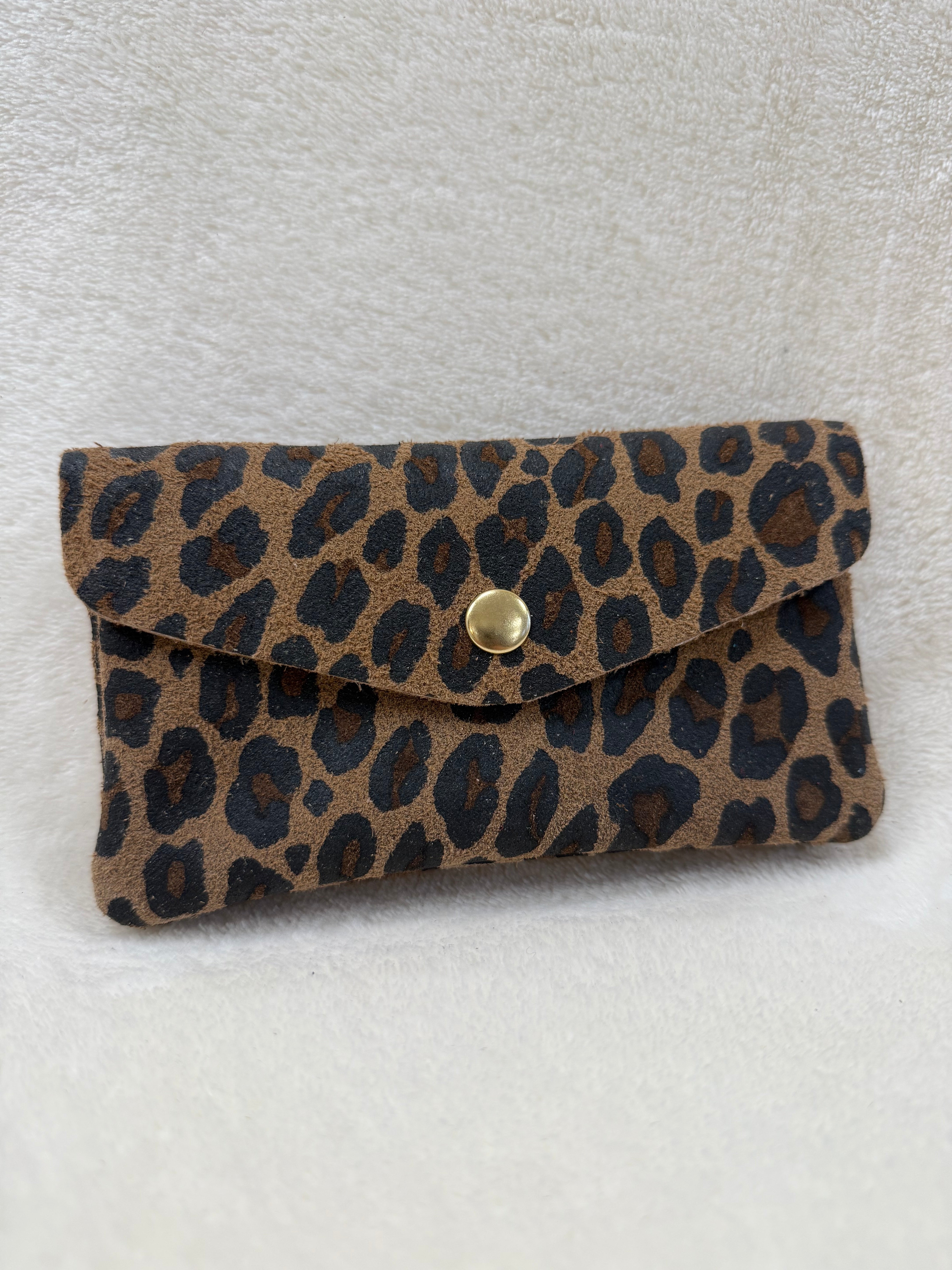 Porte monnaie en daim leopard XL