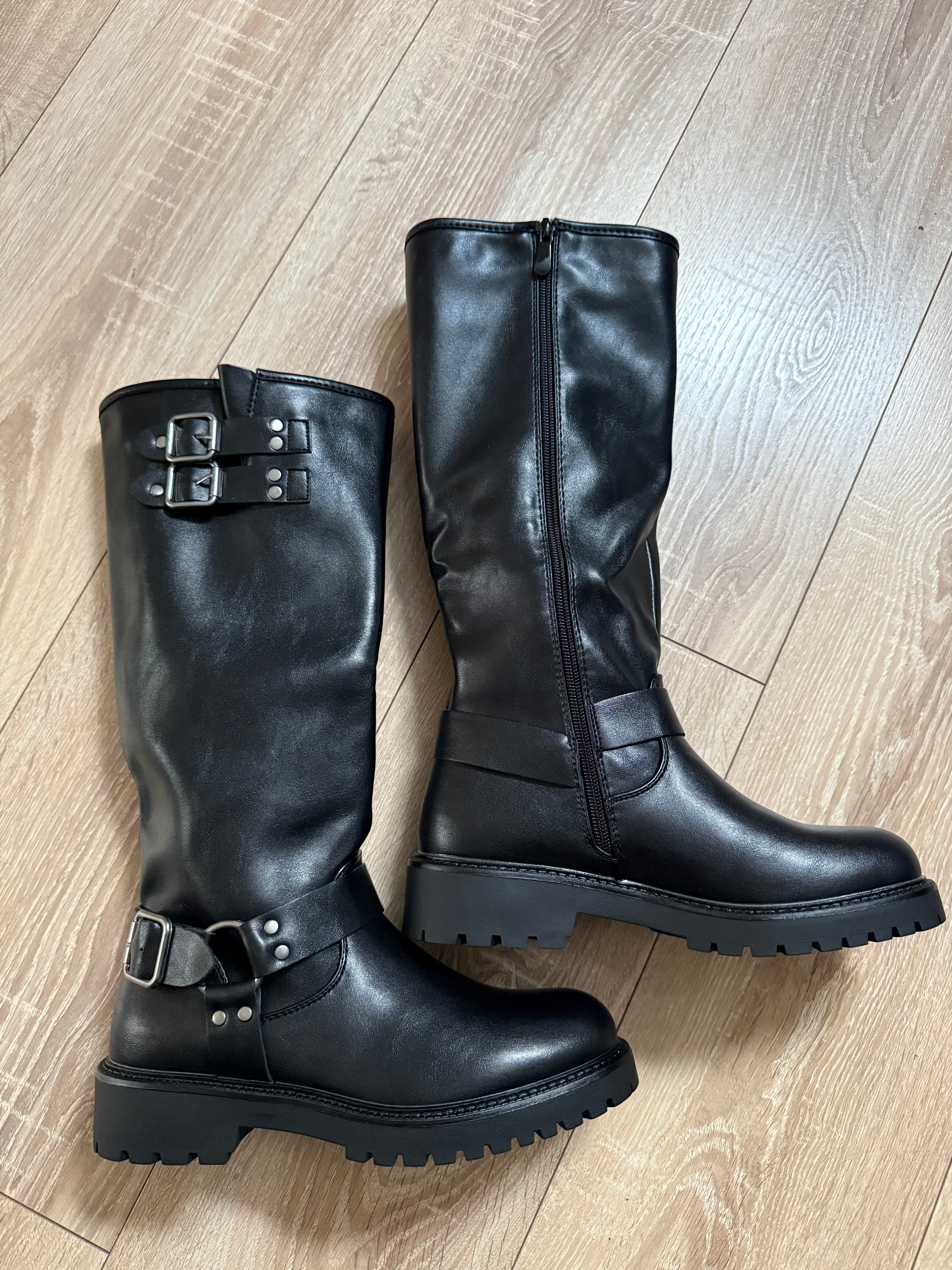 Bottes noires