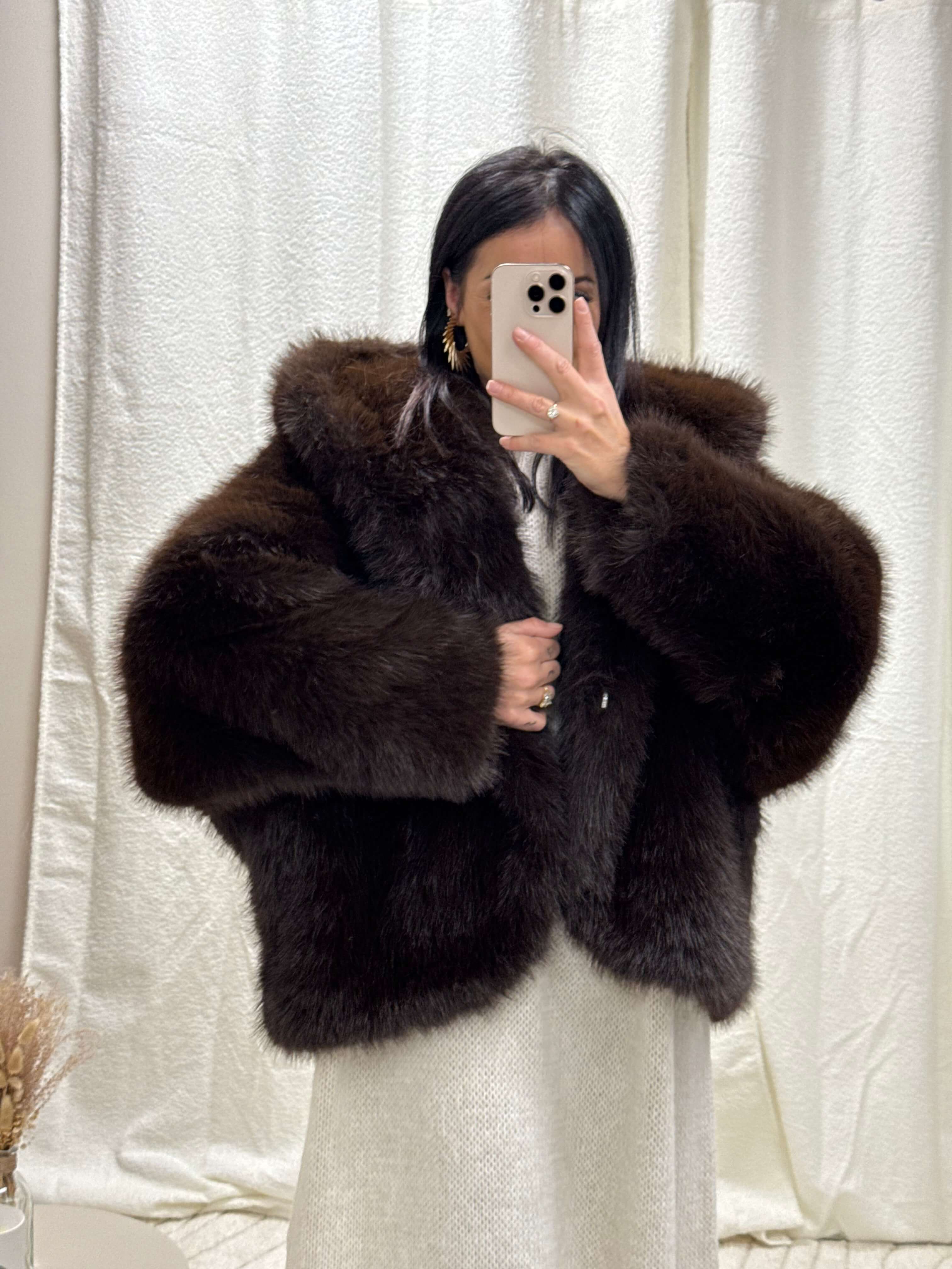 Veste fausse fourrure avec capuche