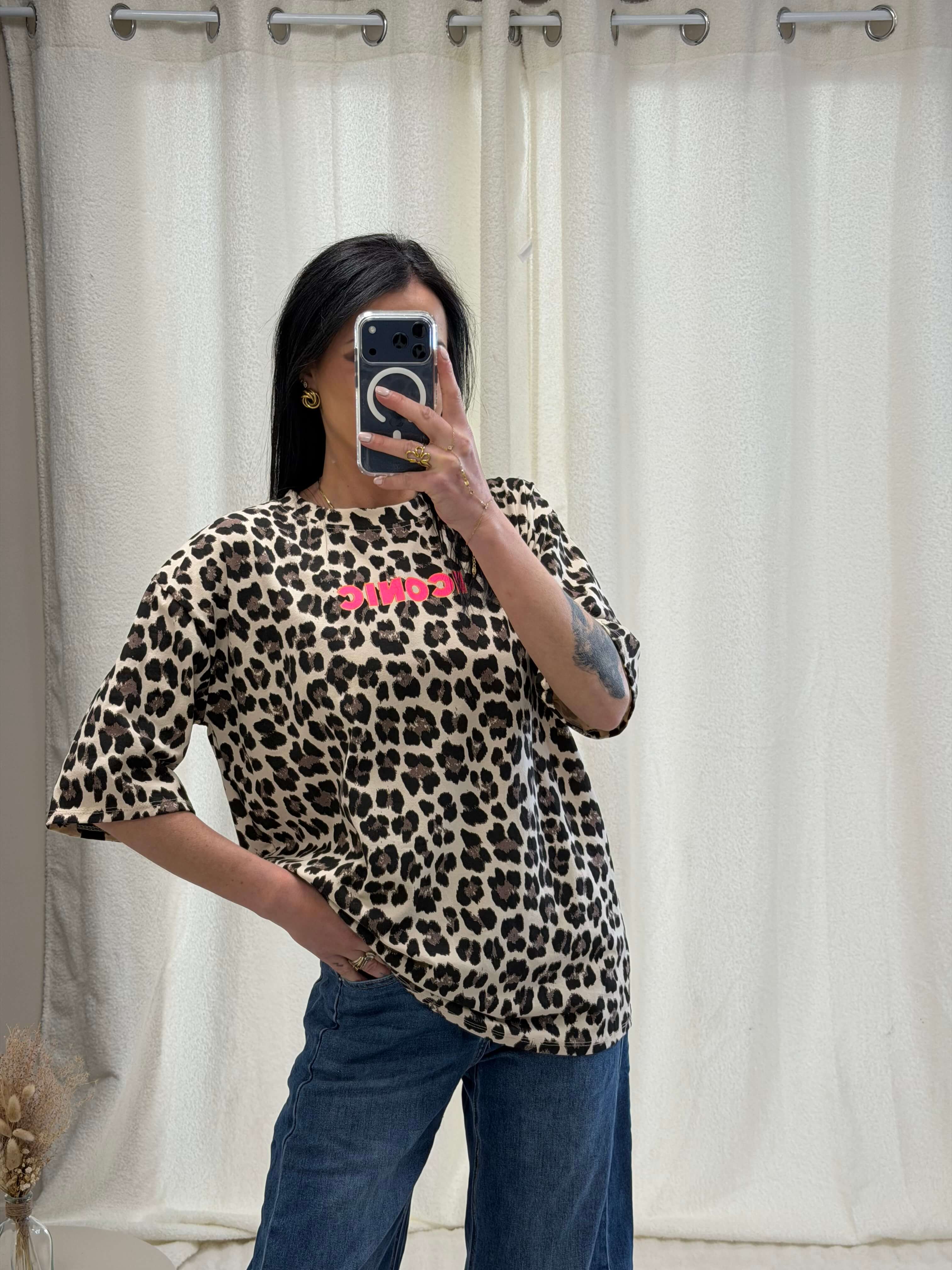 Tops & T-shirts