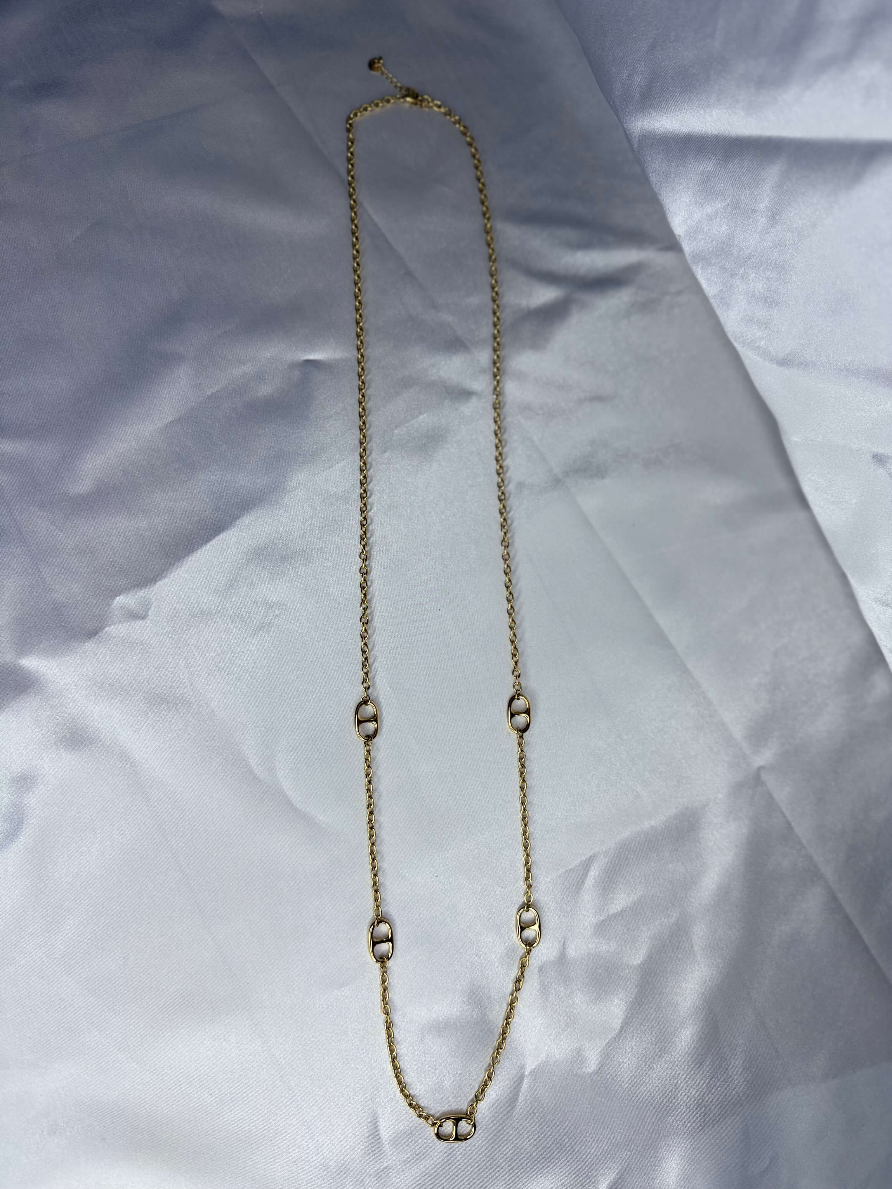 Collier long